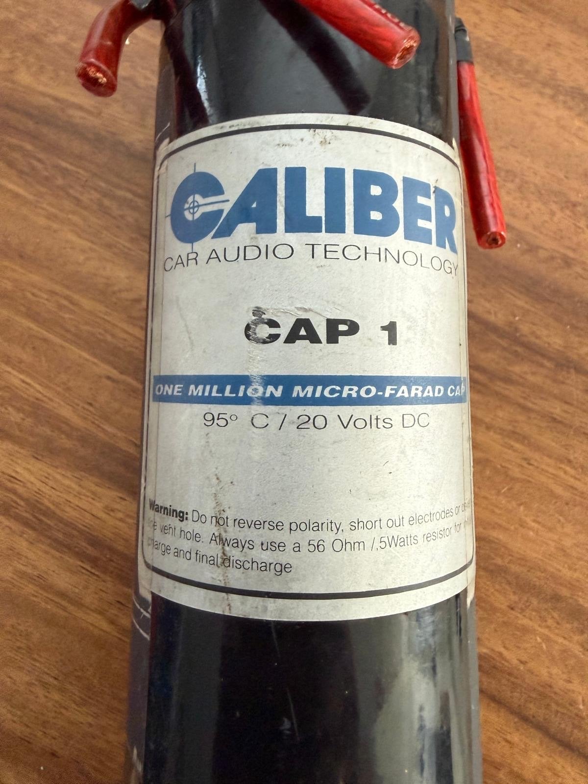 Caliber CAP 1 Car Audio Condensator 1 Farad, Auto diversen, Ophalen of Verzenden, Gebruikt