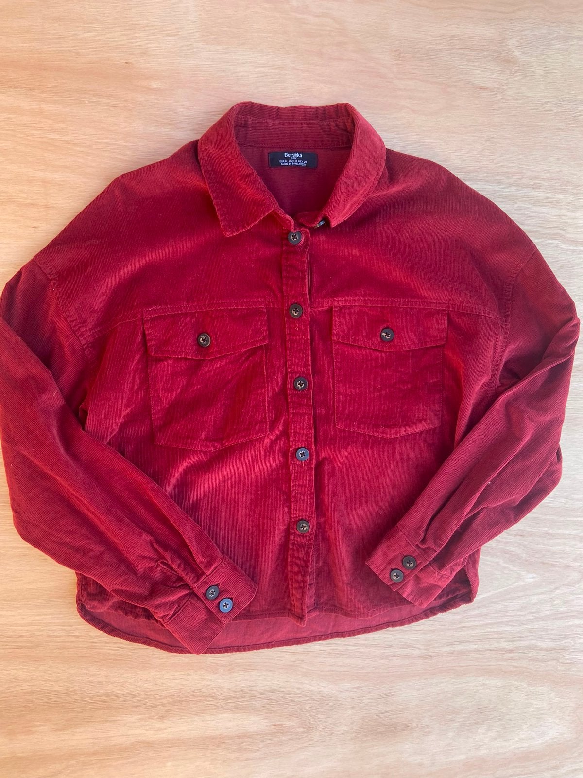 Bershka corduroy overhemd bordeauxrood maat M, Ophalen of Verzenden, Zo goed als nieuw, Maat 38/40 (M), Rood