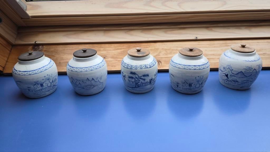 Aangeboden 5 Chinese blauw-witte gemberpotjes., Ophalen of Verzenden