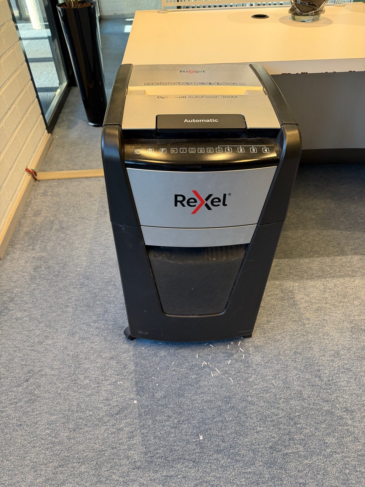 Rexel Optimum AutoFeed+ 300M automatische papiervernietiger, Ophalen of Verzenden, Gebruikt, Overige typen