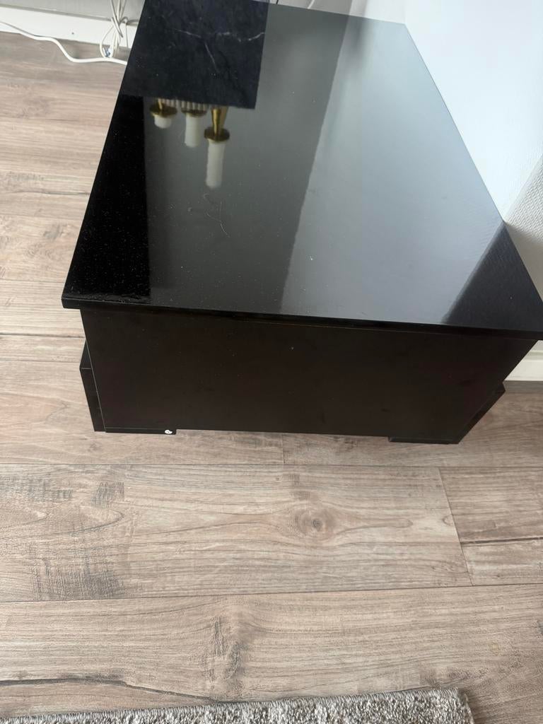 Zwarte salontafel met lades - modern en praktisch, Kunststof, 100 tot 150 cm, Zo goed als nieuw, Minder dan 50 cm