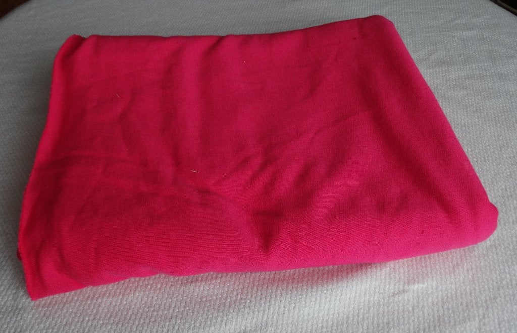 Grote lap joggingstof, fuchsia, Hobby en Vrije tijd, Stoffen en Lappen, 120 cm of meer, Nieuw, Ophalen of Verzenden, Katoen