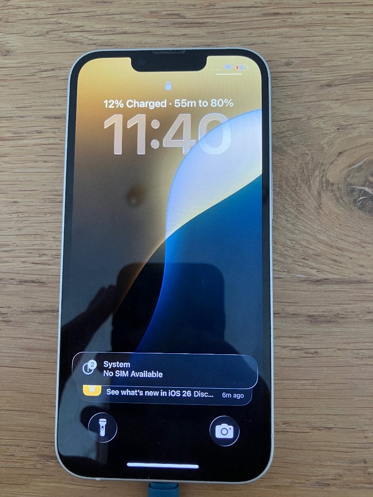Apple iPhone 13 - 256GB Starlight White  + OtterBox Hoesje, 256 GB, Wit, 88 %, IPhone 13