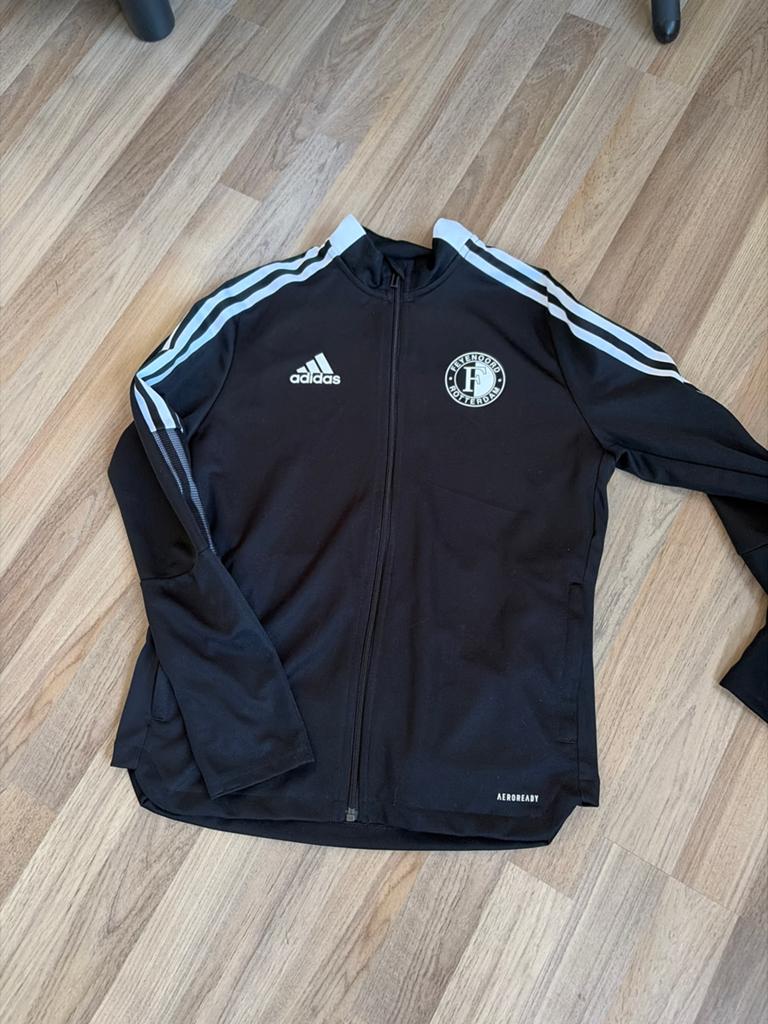 Feyenoord trainingsjack zwart maat 164 Adidas, Ophalen of Verzenden, Nieuw, Jongen of Meisje, Sport- of Zwemkleding