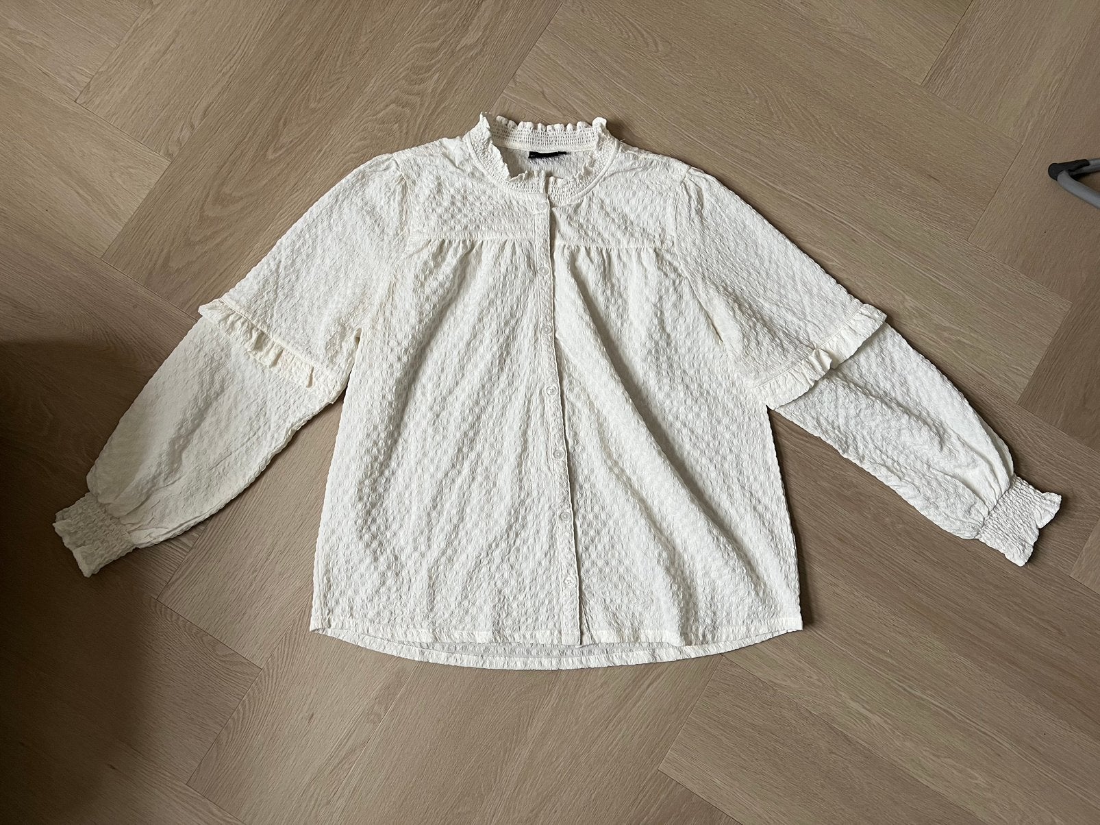 Blouse, Ophalen of Verzenden, Nieuw, Maat 38/40 (M), Beige