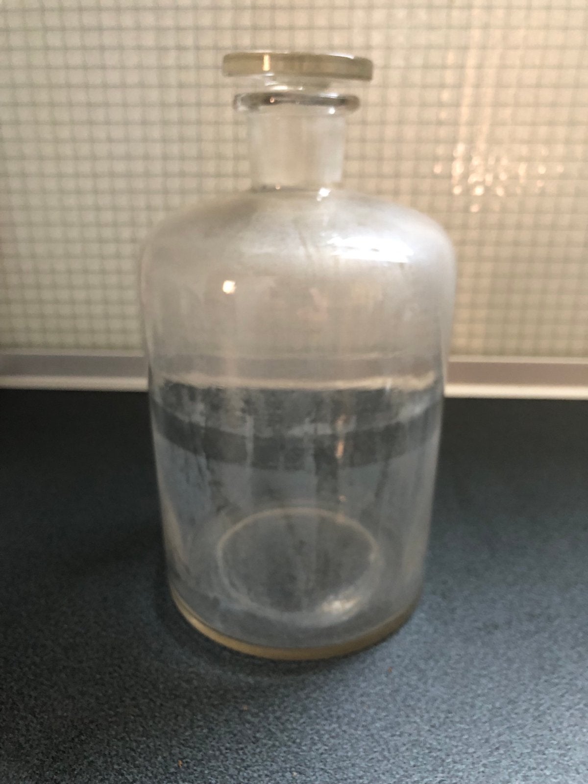 Antieke apothekersfles met glazen stop 2000ml, Antiek en Kunst, Antiek | Glas en Kristal, Ophalen of Verzenden