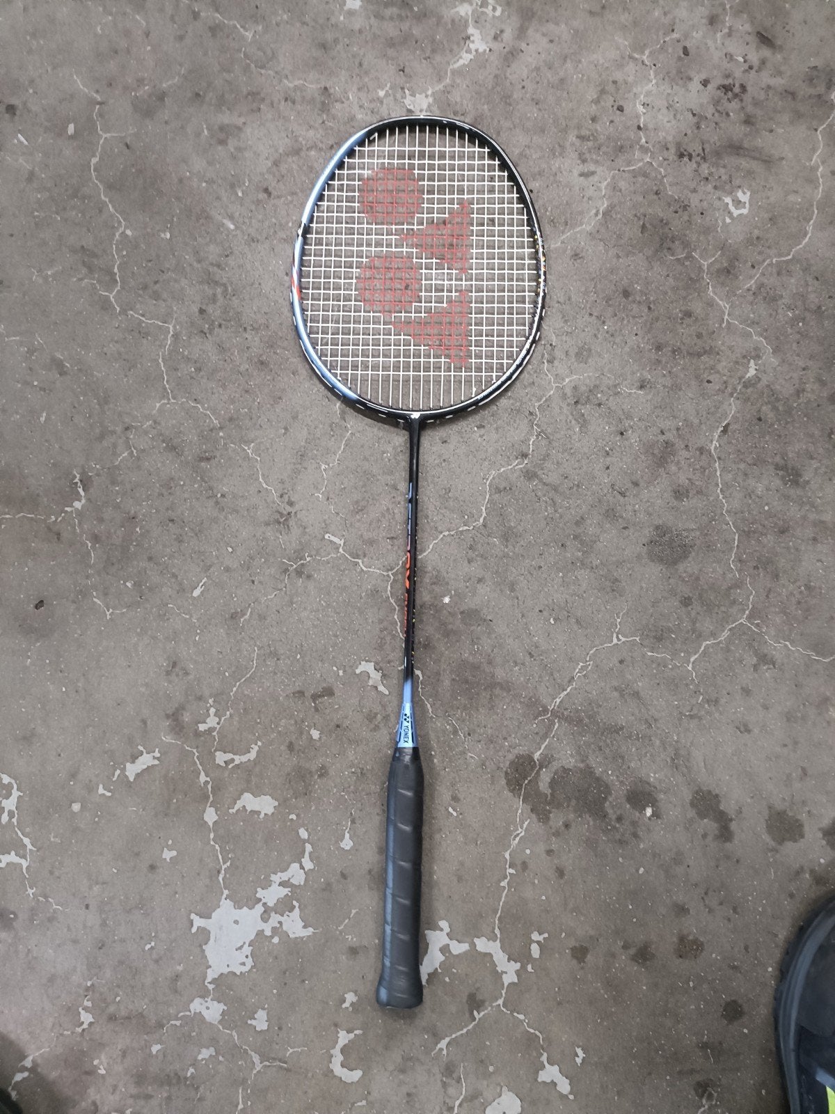 Yonex badmintonracket - Zo goed als nieuw, Sport en Fitness, Ophalen, Zo goed als nieuw, Racket(s)