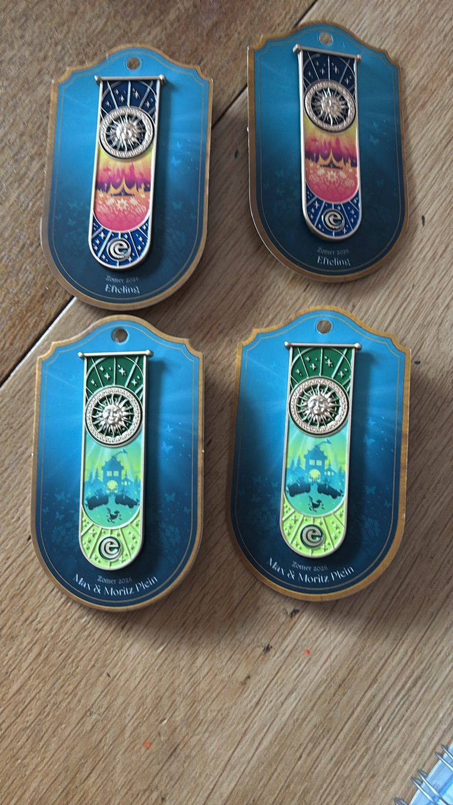 Efteling Zomerpins 2026: Ruilen pin 4 & 5 voor pin 1 & 2, Verzamelen, Efteling, Ophalen of Verzenden, Zo goed als nieuw, Button of Speldje