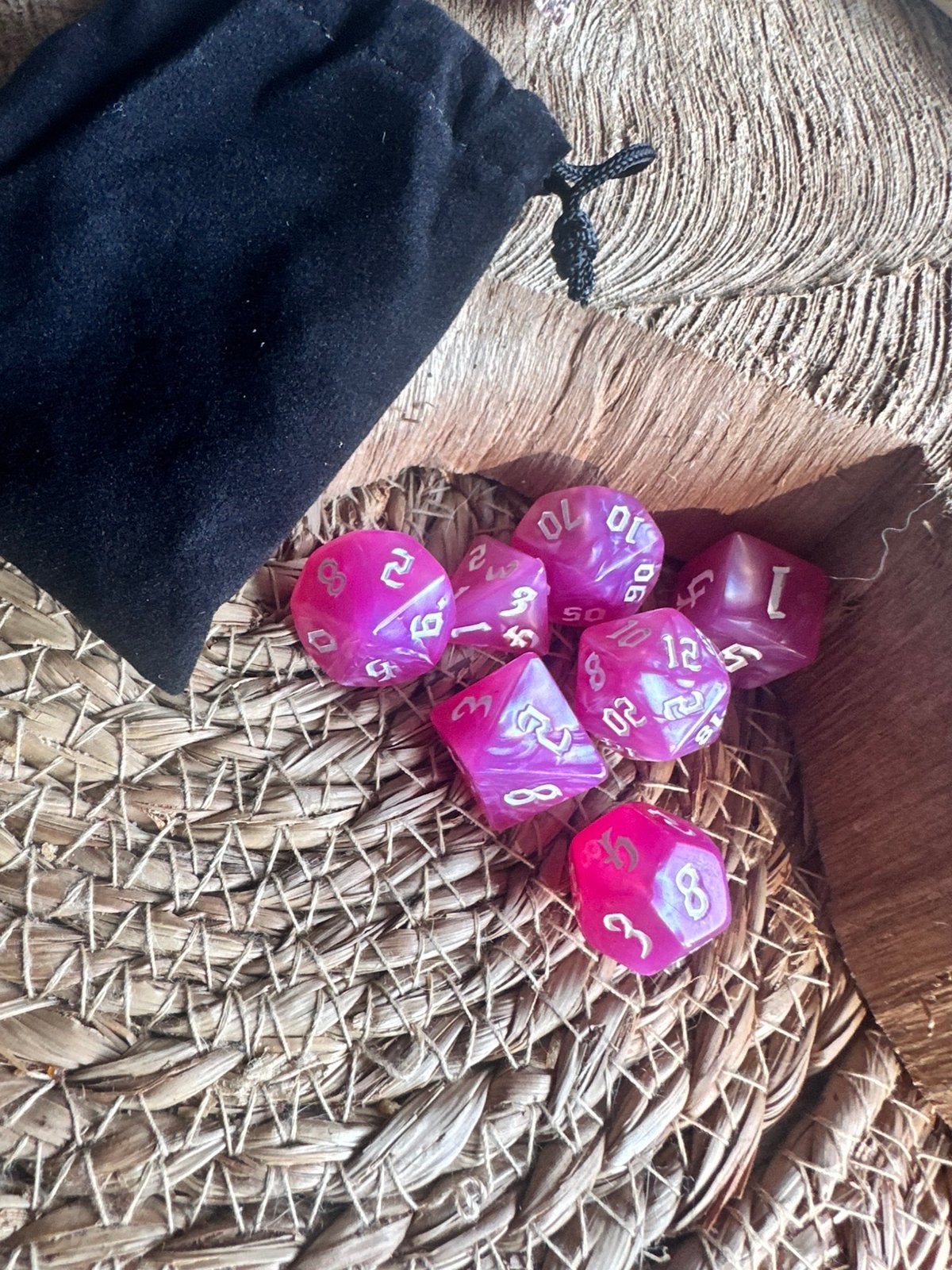 DND dice / dobbelstenen / metallic roze / Dungeon & Dragons, Ophalen of Verzenden, Nieuw