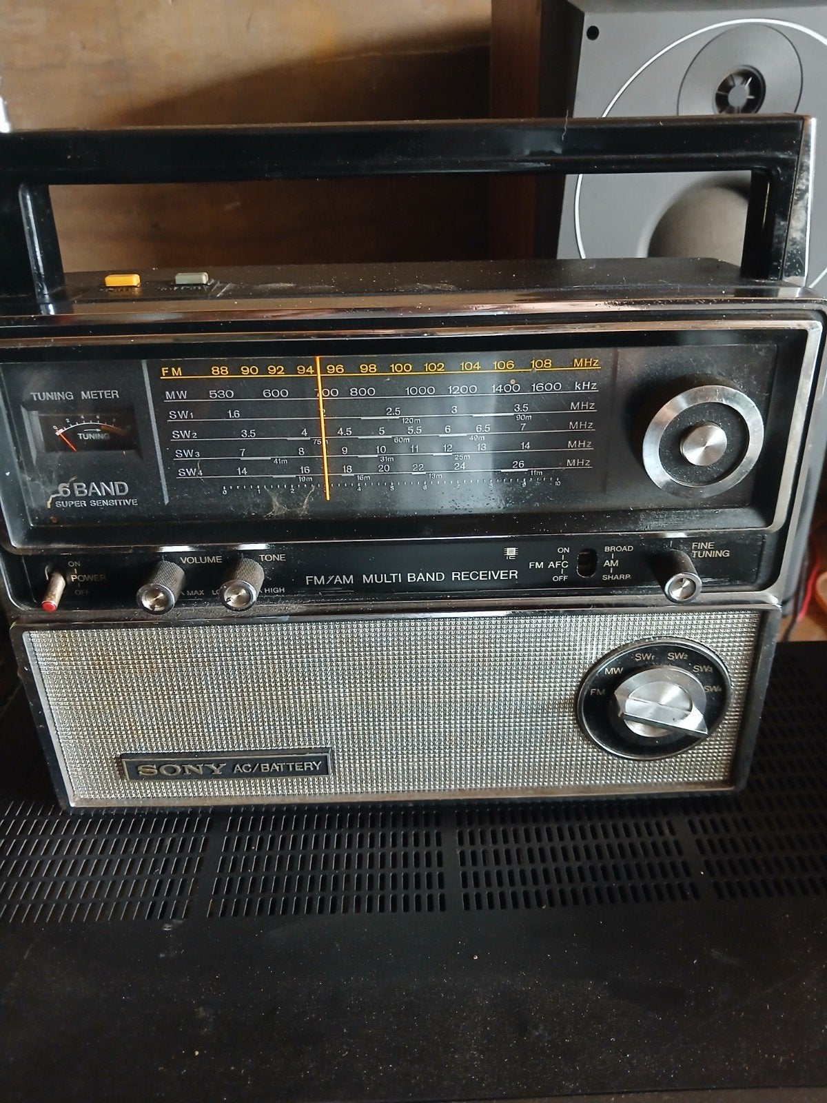 Vintage Sony FM/AM Multi Band Receiver - Wereldontvanger, Audio, Tv en Foto, Radio's, Gebruikt, Wereldontvanger, Ophalen of Verzenden