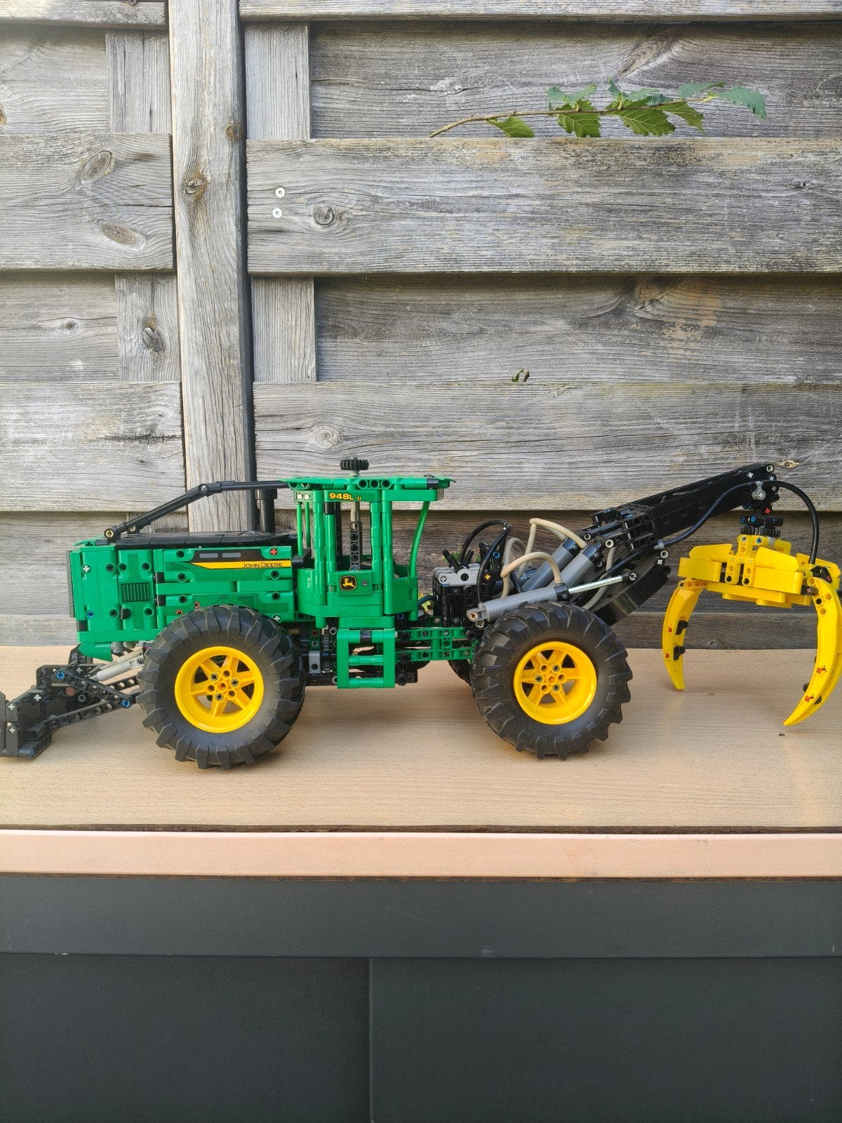 Lego Technic John Deere 948L-II Harvester, Ophalen of Verzenden, Zo goed als nieuw, Overige merken