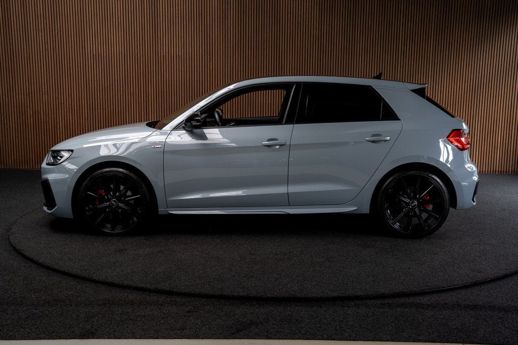 Audi A1 Sportback 40 TFSI S- Line Leder Camera Navi Virtual, Auto's, Audi, 4 cilinders, 1984 cc, Leder en Stof, Origineel Nederlands