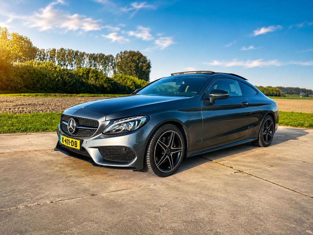 Mercedes-Benz C-Klasse Coupé 180 Ambition, AMG, Nightpakket, Auto's, Mercedes-Benz, Automaat, Achterwielaandrijving, 1800 kg, 4 stoelen