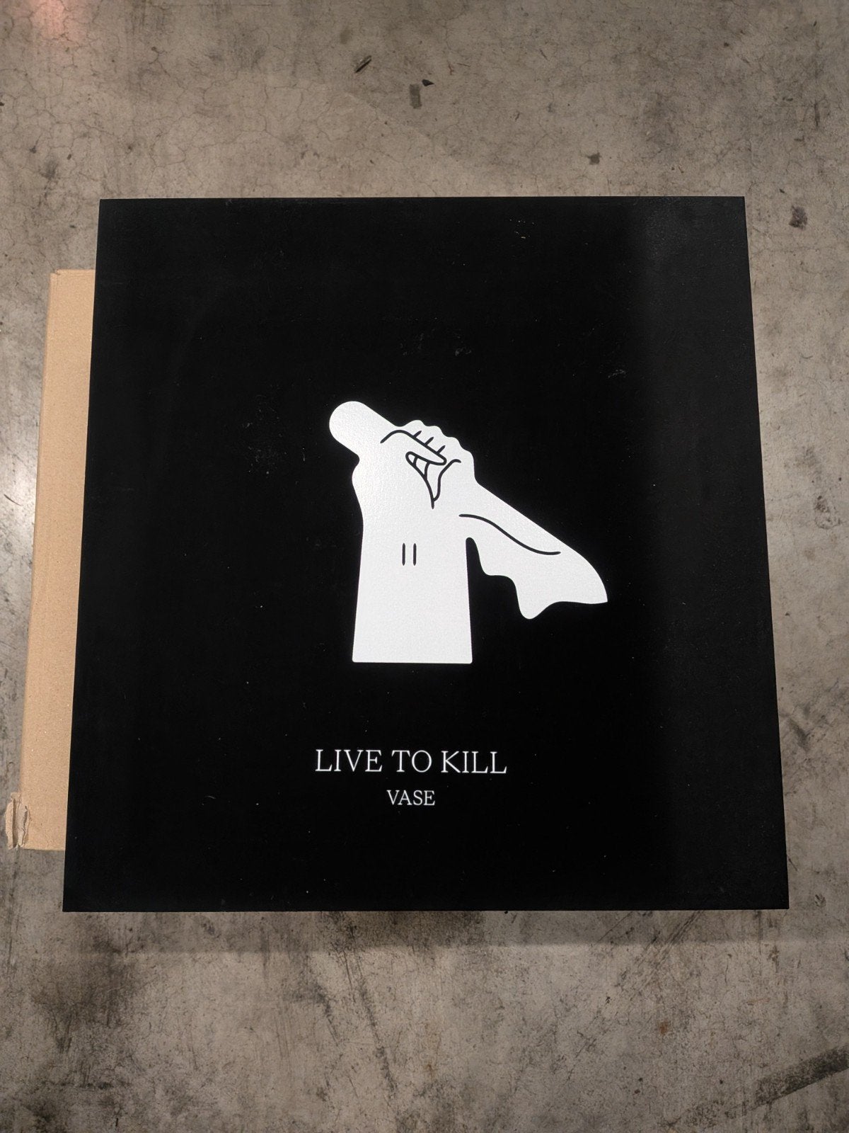 Cleon Peterson Live To Kill Vase
Live to Kill Vase, 2021, Antiek en Kunst, Ophalen of Verzenden
