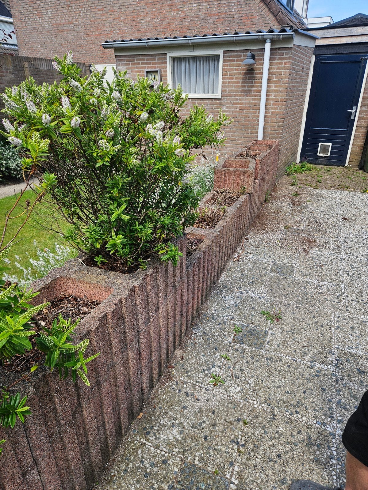 Gratis af te halen: 30 borderstenen, Tuin en Terras, Bielzen en Borders, Ophalen, Gebruikt, Natuursteen, Border