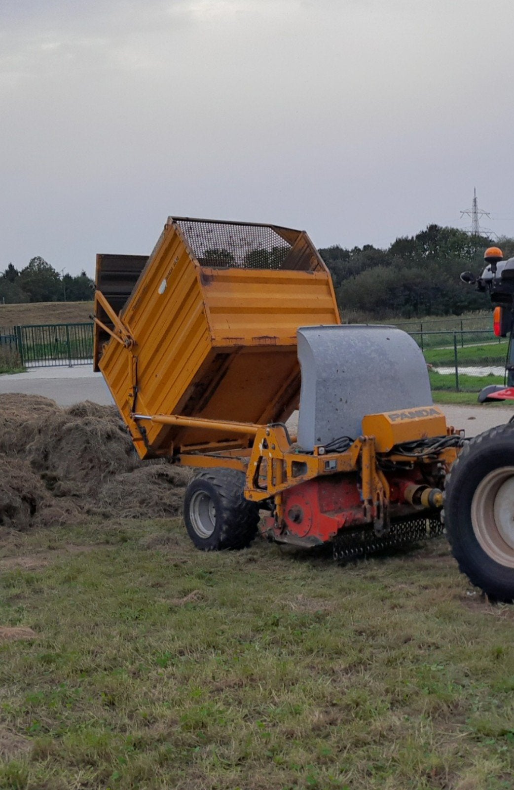 diverse machines  vertidrain klepelmaaier zaaimachine, Ophalen, Grondbewerking