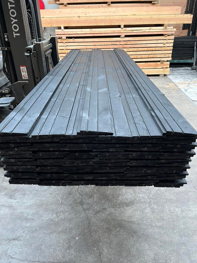 Zwart Zweeds rabat 10/24mm Aanbieding!, Tuin en Terras, Palen, Balken en Planken, Ophalen of Verzenden, Zo goed als nieuw, 250 cm of meer