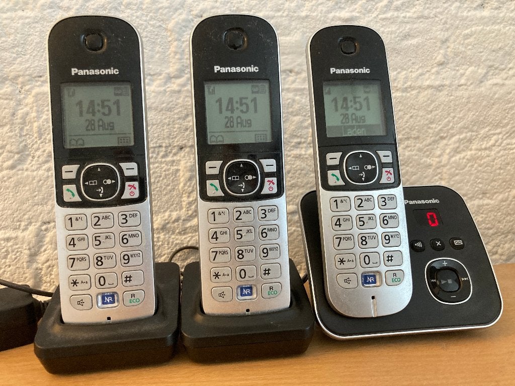 DECT Telefoon met 3 handsets en antwoordapparaat, Verzenden, Gebruikt, 3 handsets