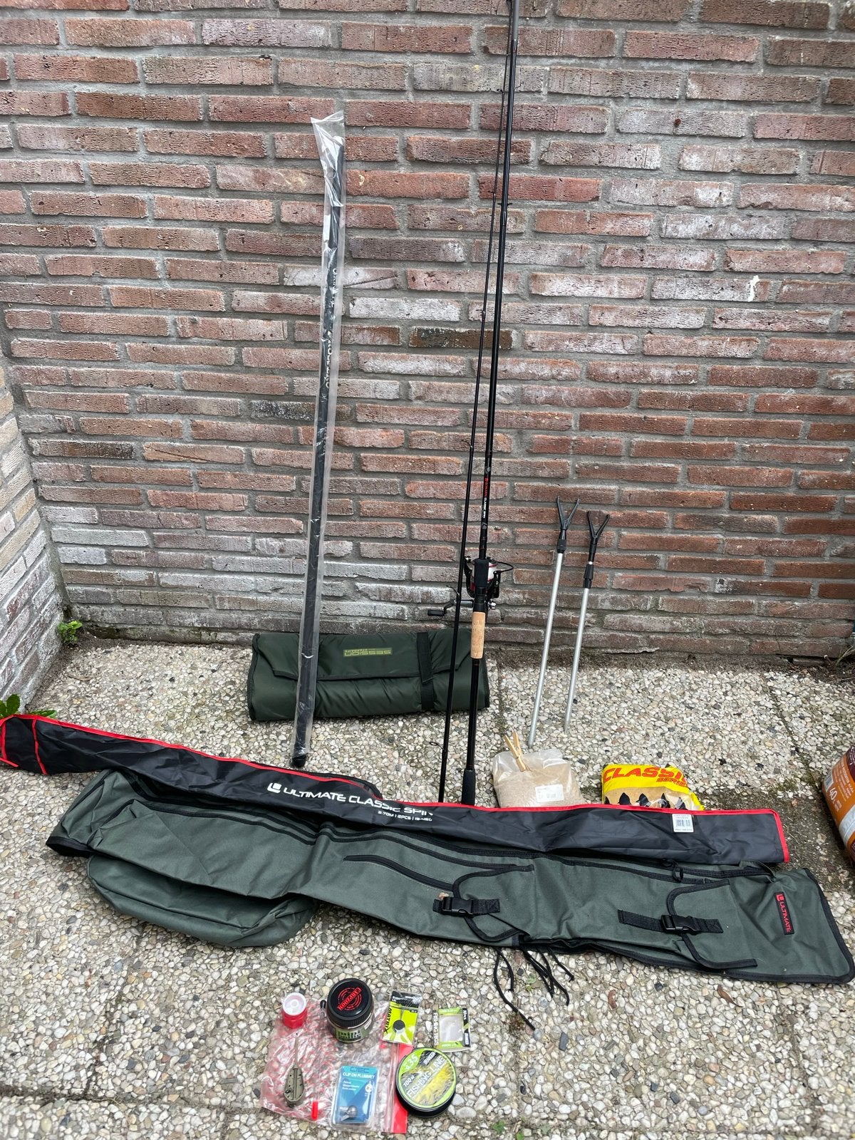 Complete visset:Ultimate Classic Spin hengel,tas, houder etc, Ophalen of Verzenden, Zo goed als nieuw, Werphengel