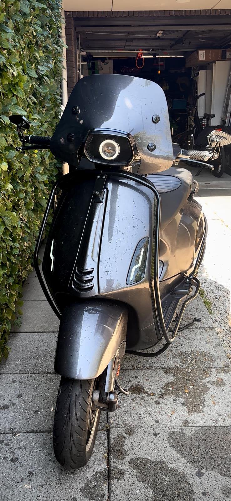 Super mooie Custom compleet gereviseerde vespa sprint, Ophalen, Zo goed als nieuw, Benzine