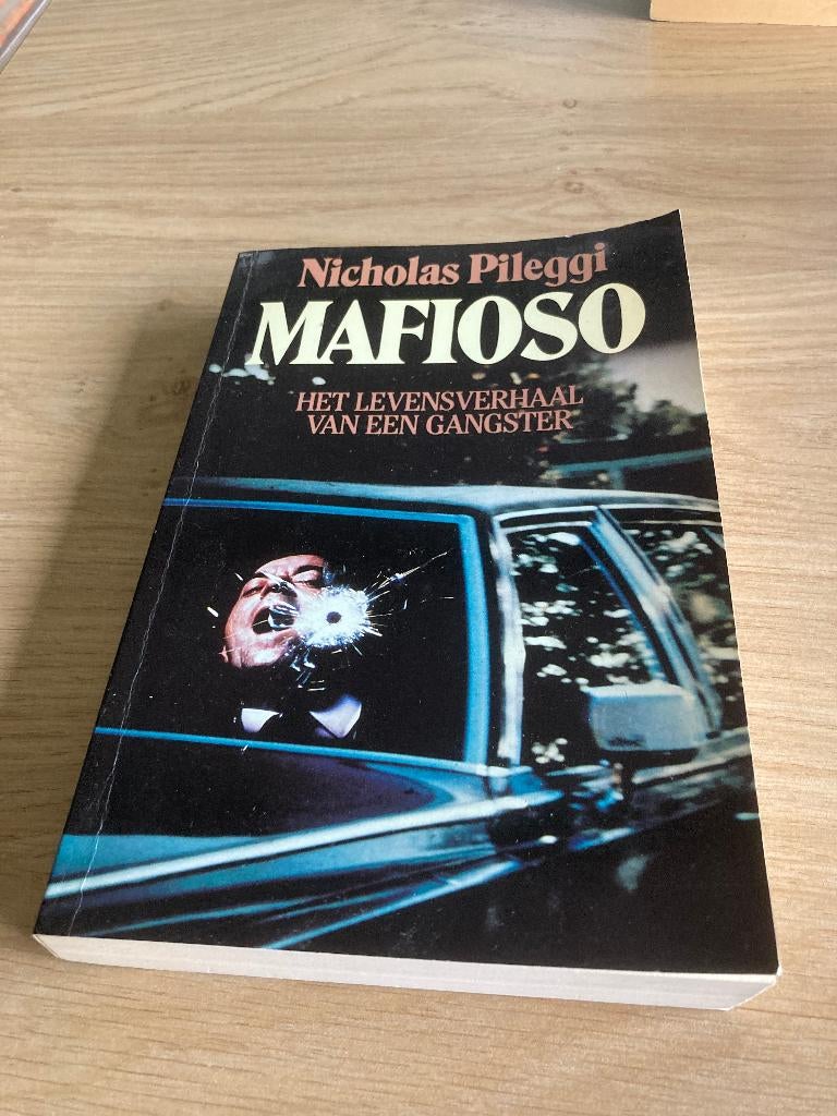 Boek Nicholas Pileggi, Boeken, Ophalen of Verzenden, Gelezen