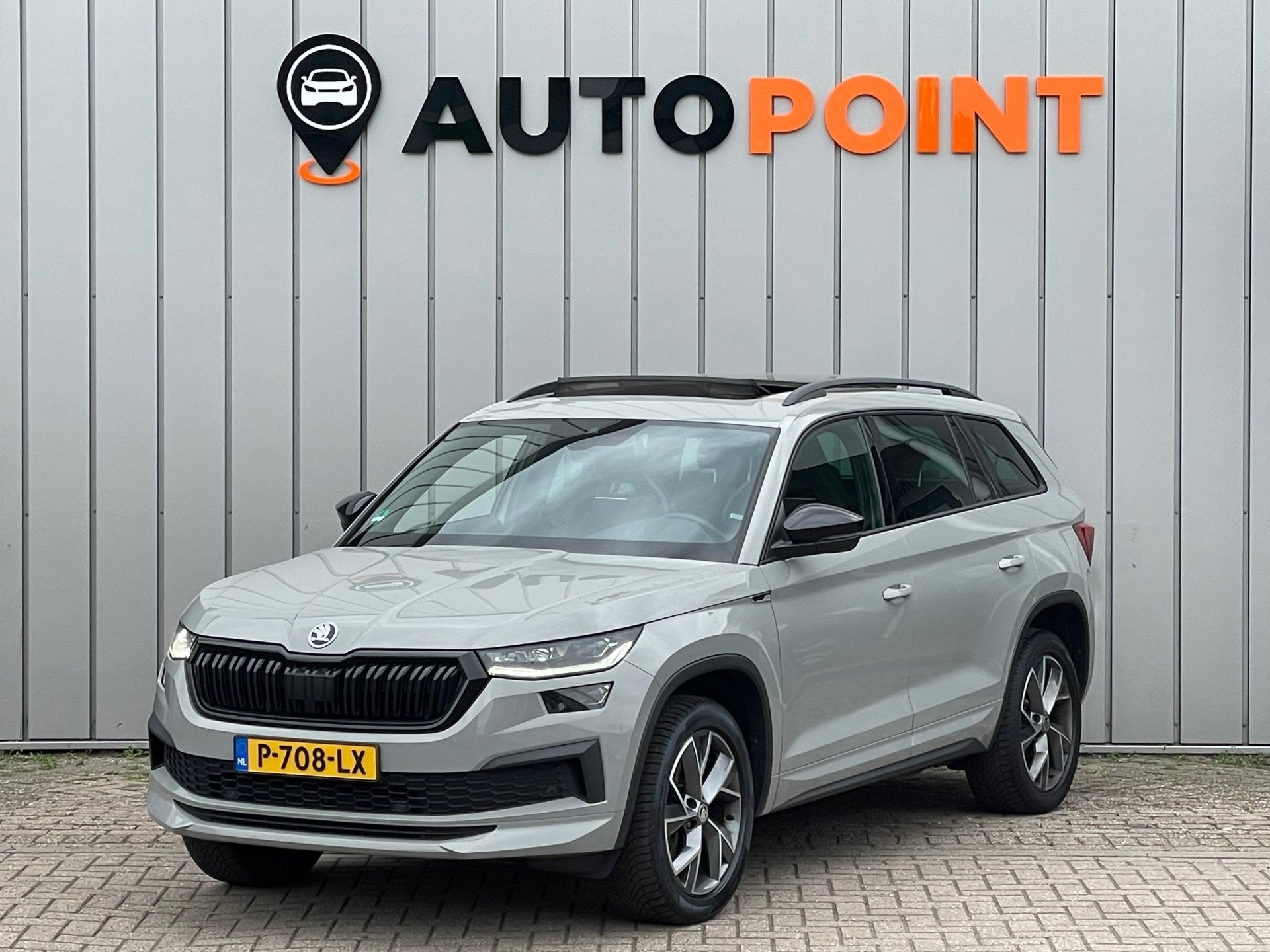 Skoda Kodiaq 1.5 TSI Sportline 7 perso |PANO|7PERSOONS|CAMER, Voorwielaandrijving, 4 cilinders, 150 pk, 7 stoelen