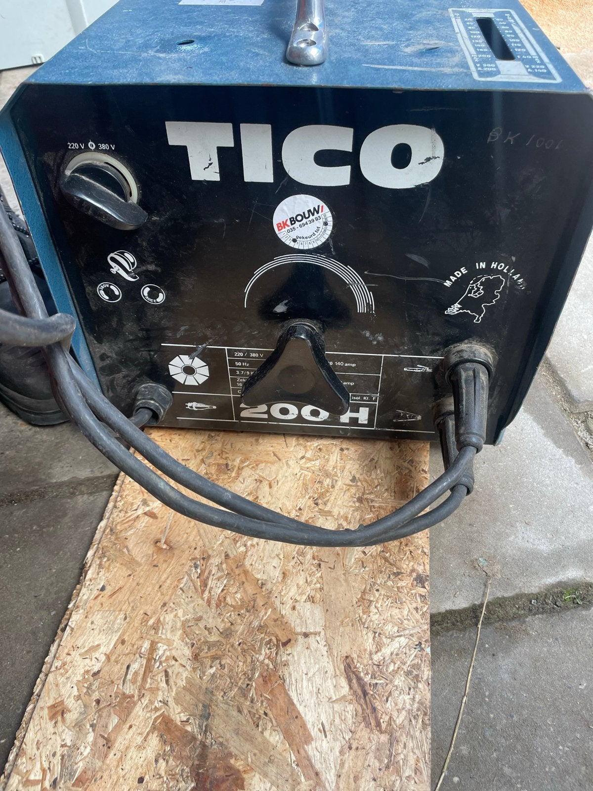 Tico Lasapparaat 200 H - Compleet met lashelm en accessoires, Ophalen of Verzenden, Gebruikt, 150 tot 250 ampère, Elektroden