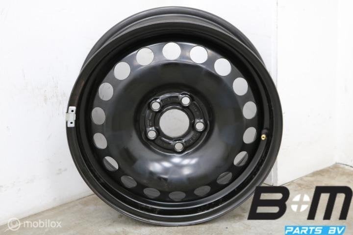 1 losse 15 inch stalen velg VW Polo 2G 2Q0601027, Gebruikt, Velg(en)
