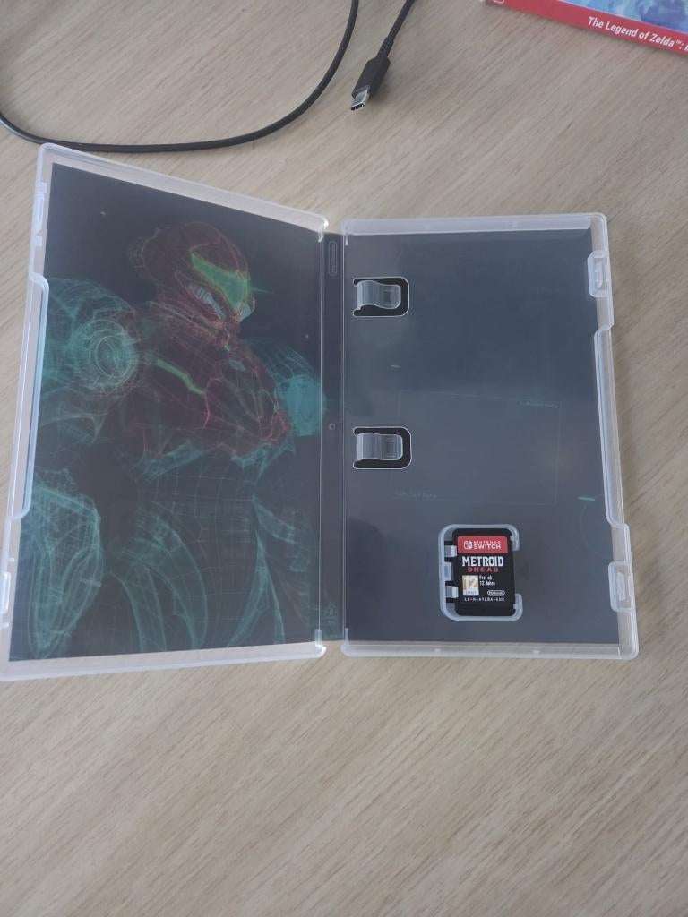 Metroid Dread, Spelcomputers en Games, Games | Nintendo Switch, 1 speler, Eén computer, Ophalen of Verzenden, Zo goed als nieuw
