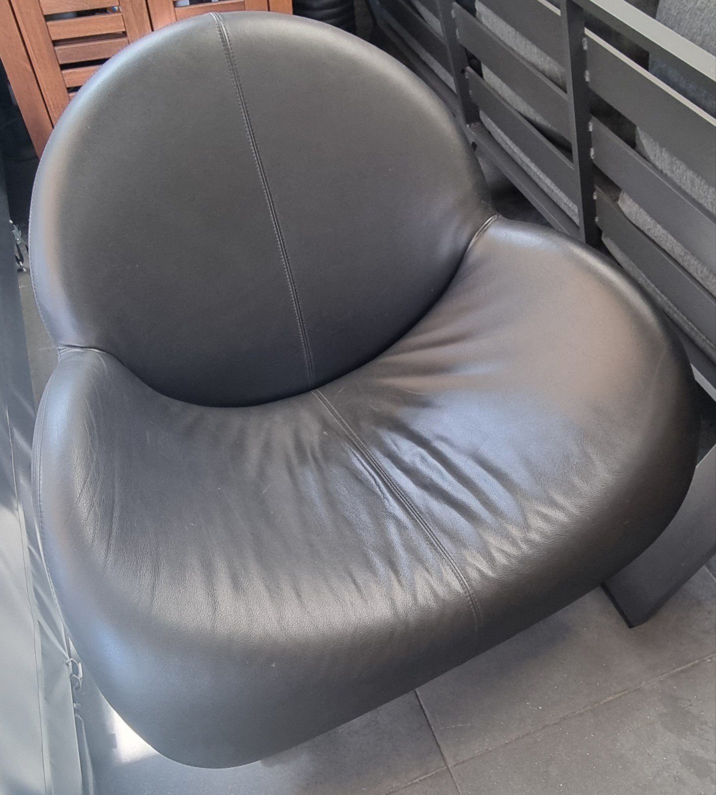 Leolux Papageno zwarte fauteuil, Huis en Inrichting, Ophalen, Minder dan 50 cm, Zo goed als nieuw, Leer