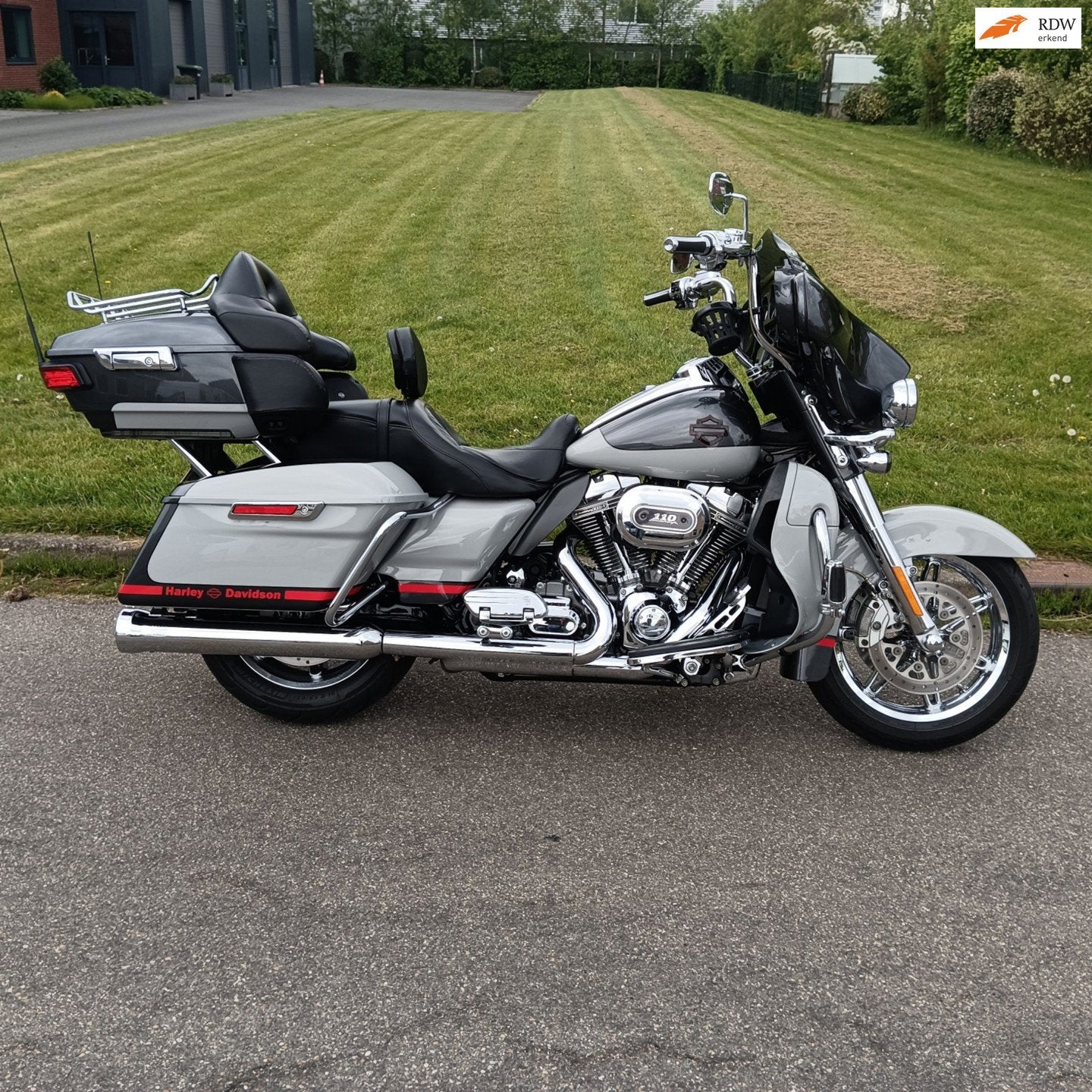 Harley Davidson 110 FLHTKSE Ultra Limited CVO 2014 2019 kleu, Motoren, Laan van Vredenoord 33
2289 DA  Rijswijk, NL, Info@hd.nl