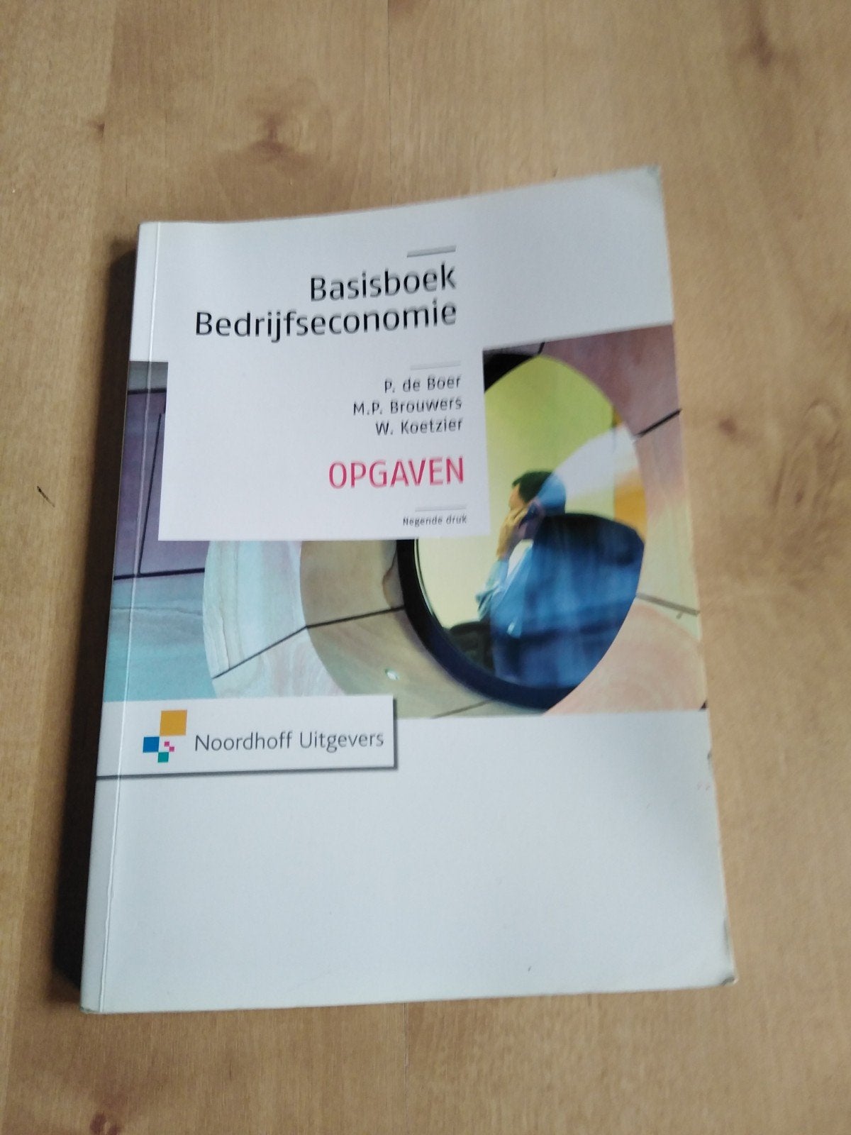 Basisboek bedrijfeconomie opgaven, Ophalen of Verzenden, Zo goed als nieuw, Economie en Marketing, Noordhoff Uitgevers