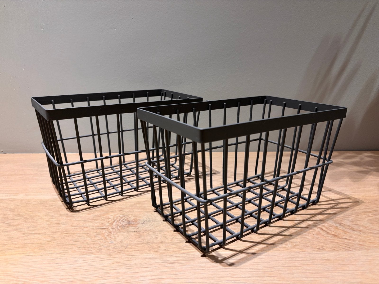 Stalen mandjes 25x15x15cm - Ophangen of neerzetten, Huis en Inrichting, Geschikt voor wandmontage, Gebruikt, Mand, Ophalen of Verzenden