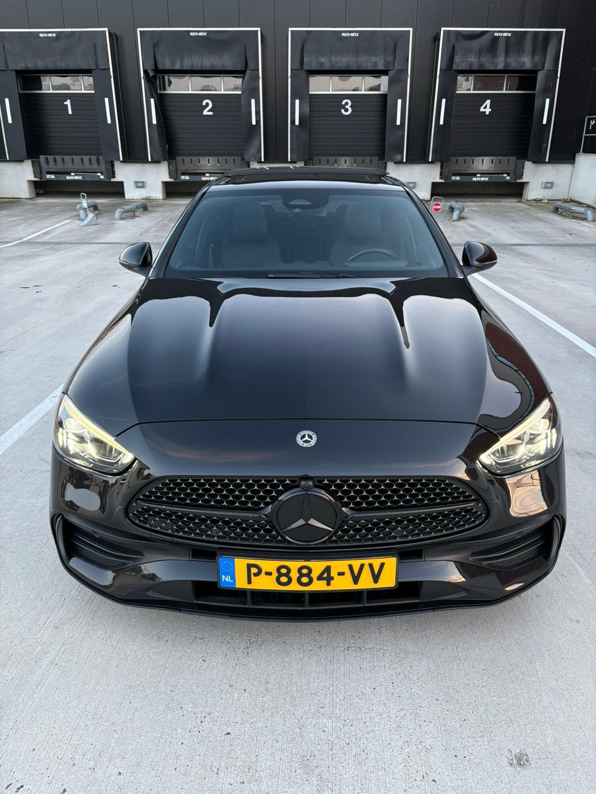 Mercedes-Benz C-Klasse C300 Plug-in Hybride 313pk 9G-TRONIC, Auto's, Automaat, Achterwielaandrijving, 1800 kg, 167 km/l