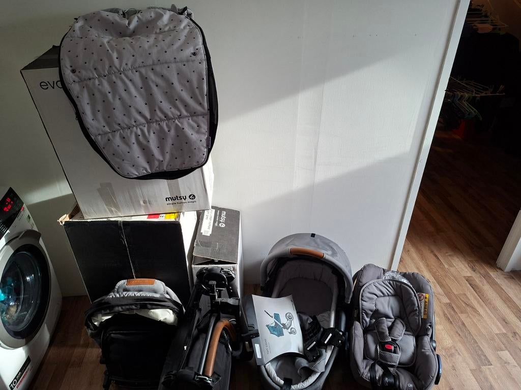 Complete kinderwagen 0-4 jaar Mutsy evo urban nomad licht gr, Ophalen, Gebruikt, Combiwagen, Mutsy