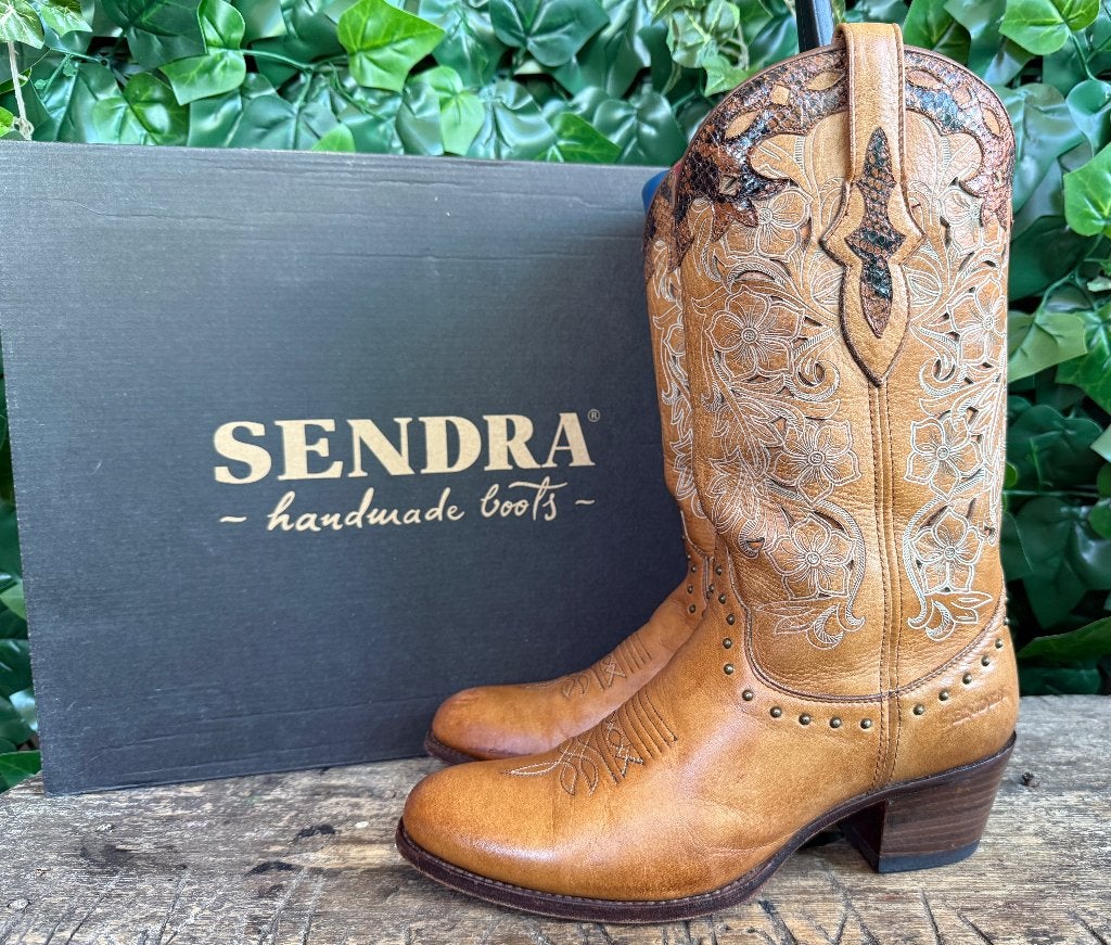 Prachtige leren laarzen van Sendra , maat 39
