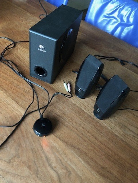 logitech S-220 2.1 luidsprekerset, Ophalen, Gebruikt, Audiokanaal 2.1, Logitech