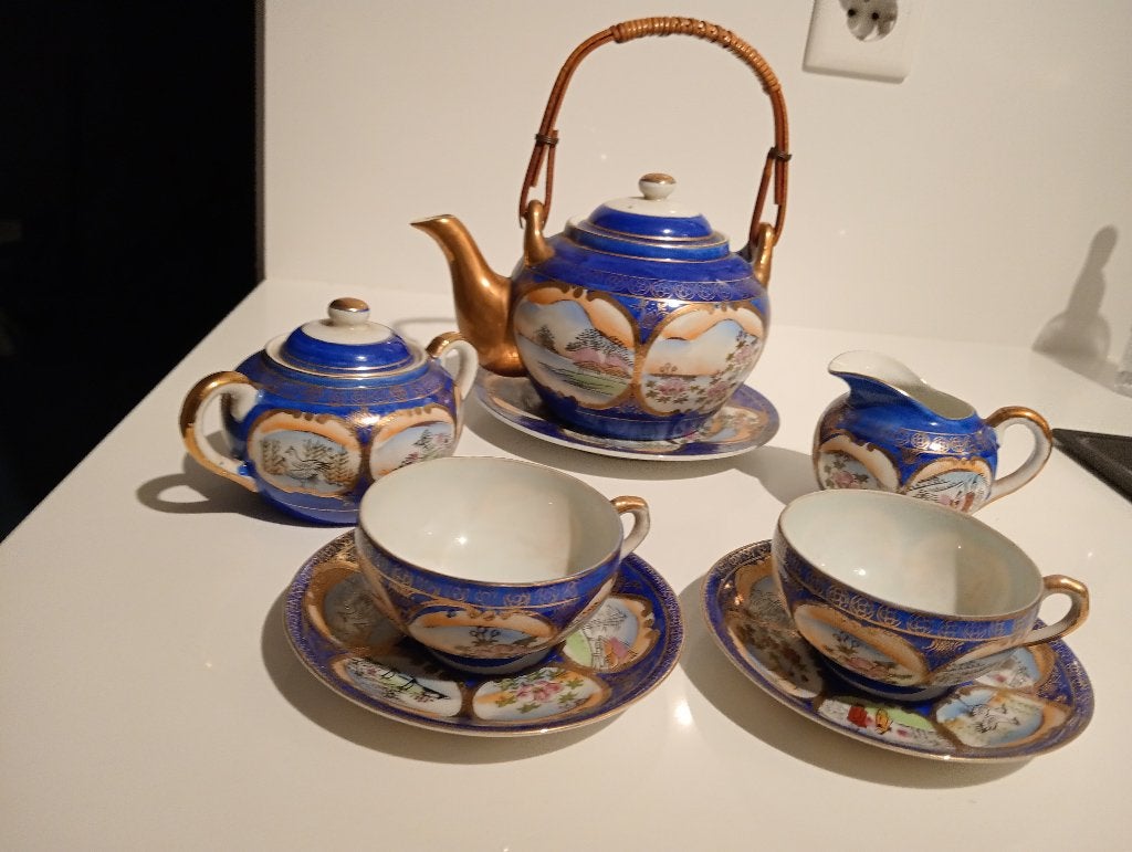 Theeservies, Ophalen