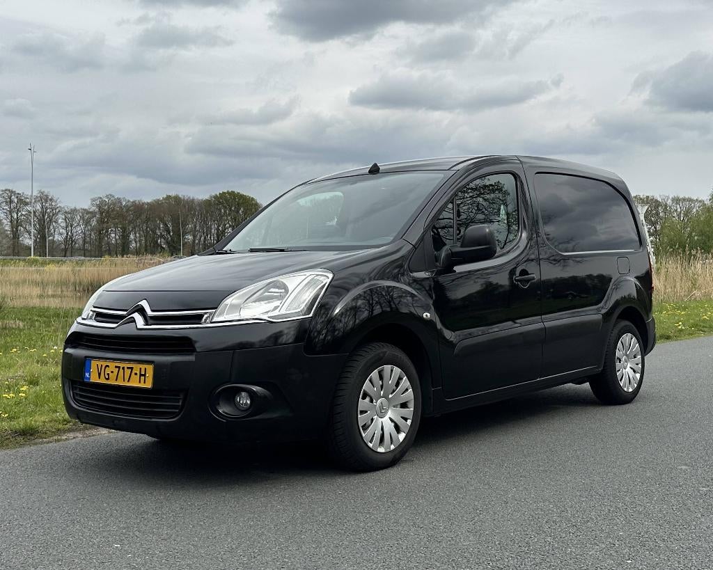 Citroën Berlingo 1.6 HDI 2013 Zwart Airco cruise, Auto's, Bestelauto's, 21 km/l, 1295 kg, 4 cilinders, Citroën