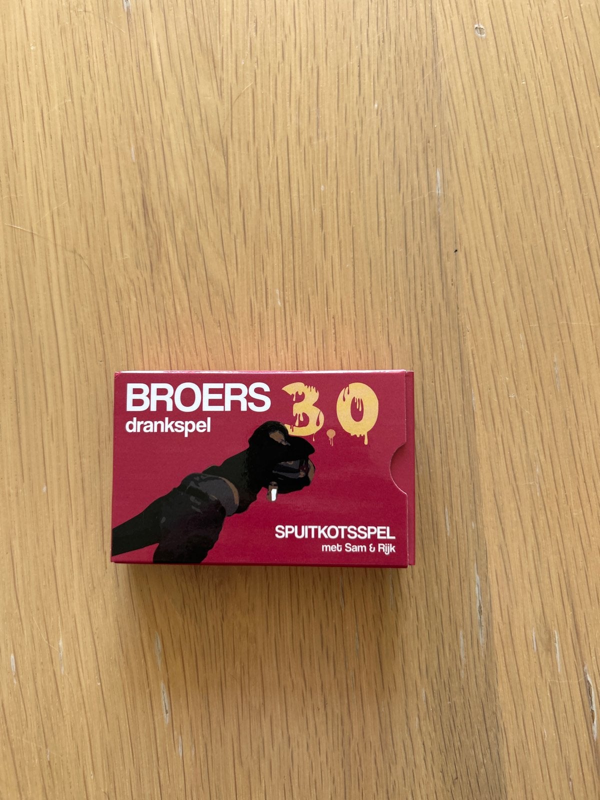 BROERS 3.0 Drankspel - Spuitkotspel met Sam & Rijk, Hobby en Vrije tijd, Gezelschapsspellen | Kaartspellen, Drie of vier spelers