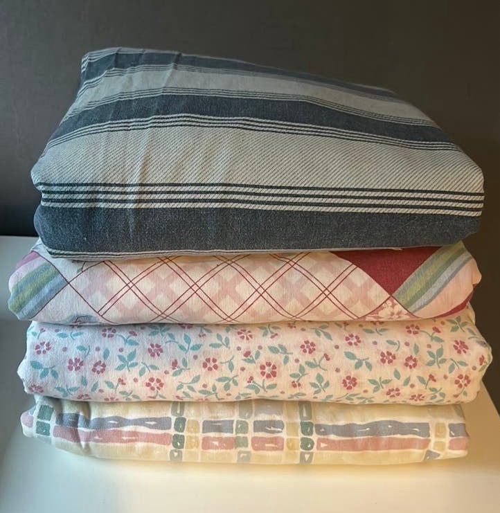 4 oude Dekbedhoezen 4 euro, Ophalen of Verzenden, Zo goed als nieuw, Eenpersoons, Kussen