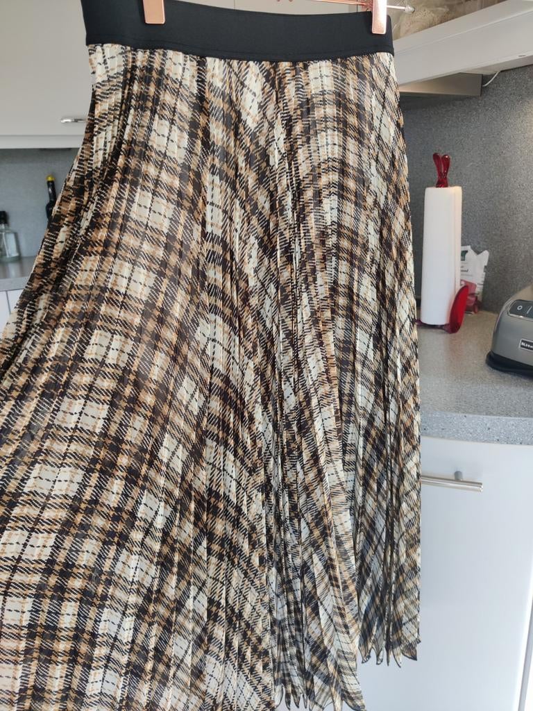 Maje plisse rok maat 1 36 € 179, Kleding | Dames, Zwart, Ophalen of Verzenden, Zo goed als nieuw, Maat 36 (S)