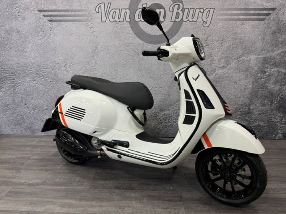 VESPA GTS 300 SUPER SPORT (Topstaat), Scooter, Bedrijf, Onbekend, Onbekend