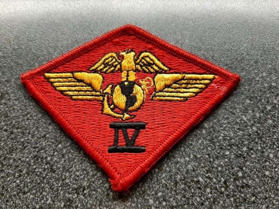 USMC - 4th Marine Aircraft Wing  / patch 93x68 mm., Ophalen of Verzenden, Marine, Amerika, Embleem of Badge