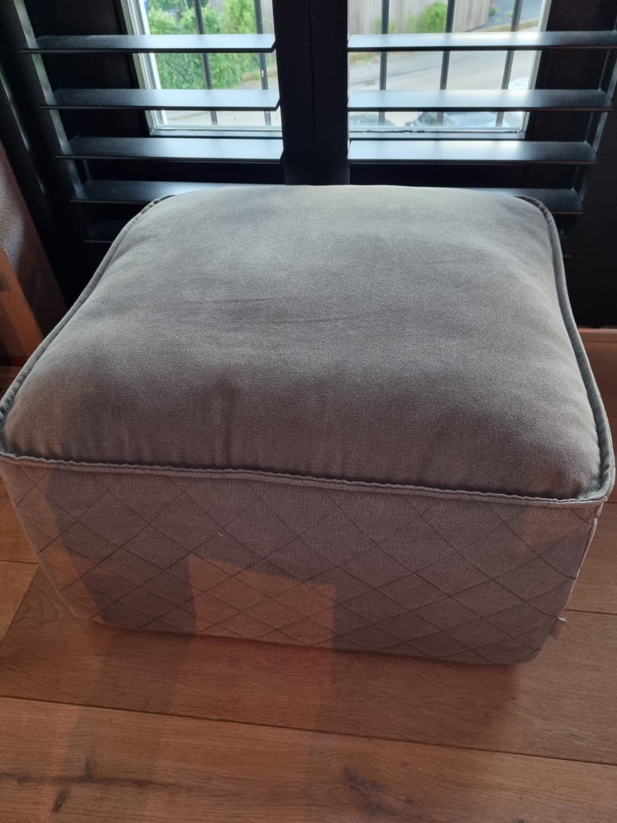 Rivièra Maison Poef - zo goed als nieuw, Ophalen, Zo goed als nieuw, Stof, 50 tot 75 cm