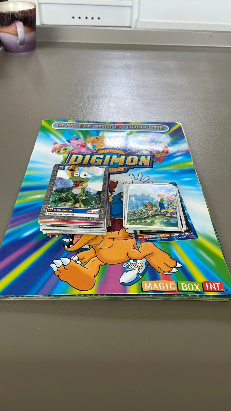 Digimon set incl extra stickers (pokemon), Ophalen, Zo goed als nieuw