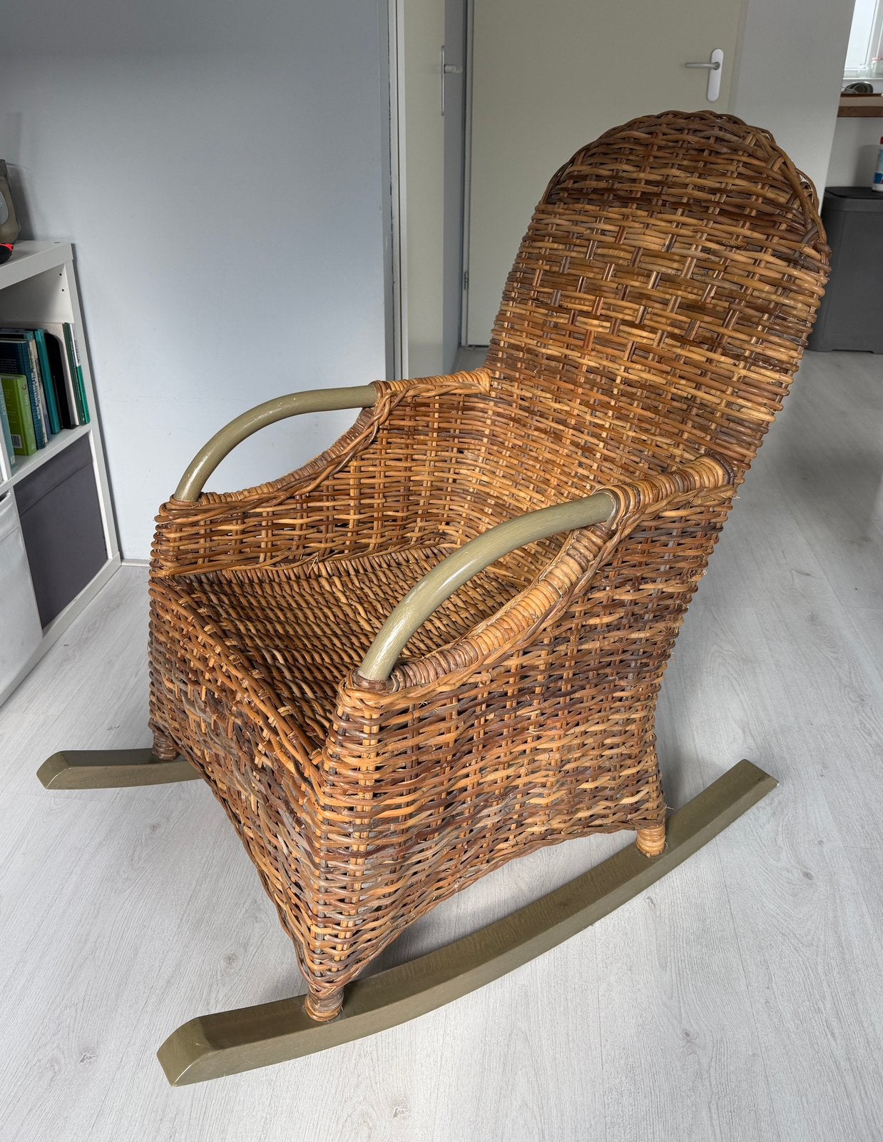 Cane rocking chair, Ophalen, Zo goed als nieuw, Stoel(en)