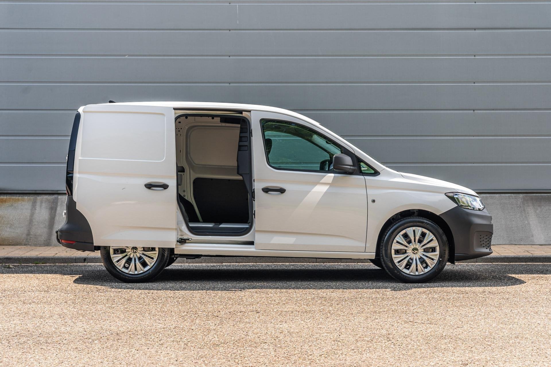Volkswagen Caddy Cargo 1.5 TSI 150pk eHybrid | Cruise Contro, Auto's, Bestelauto's, 12 maanden, Stof, 1498 cc, 4 cilinders