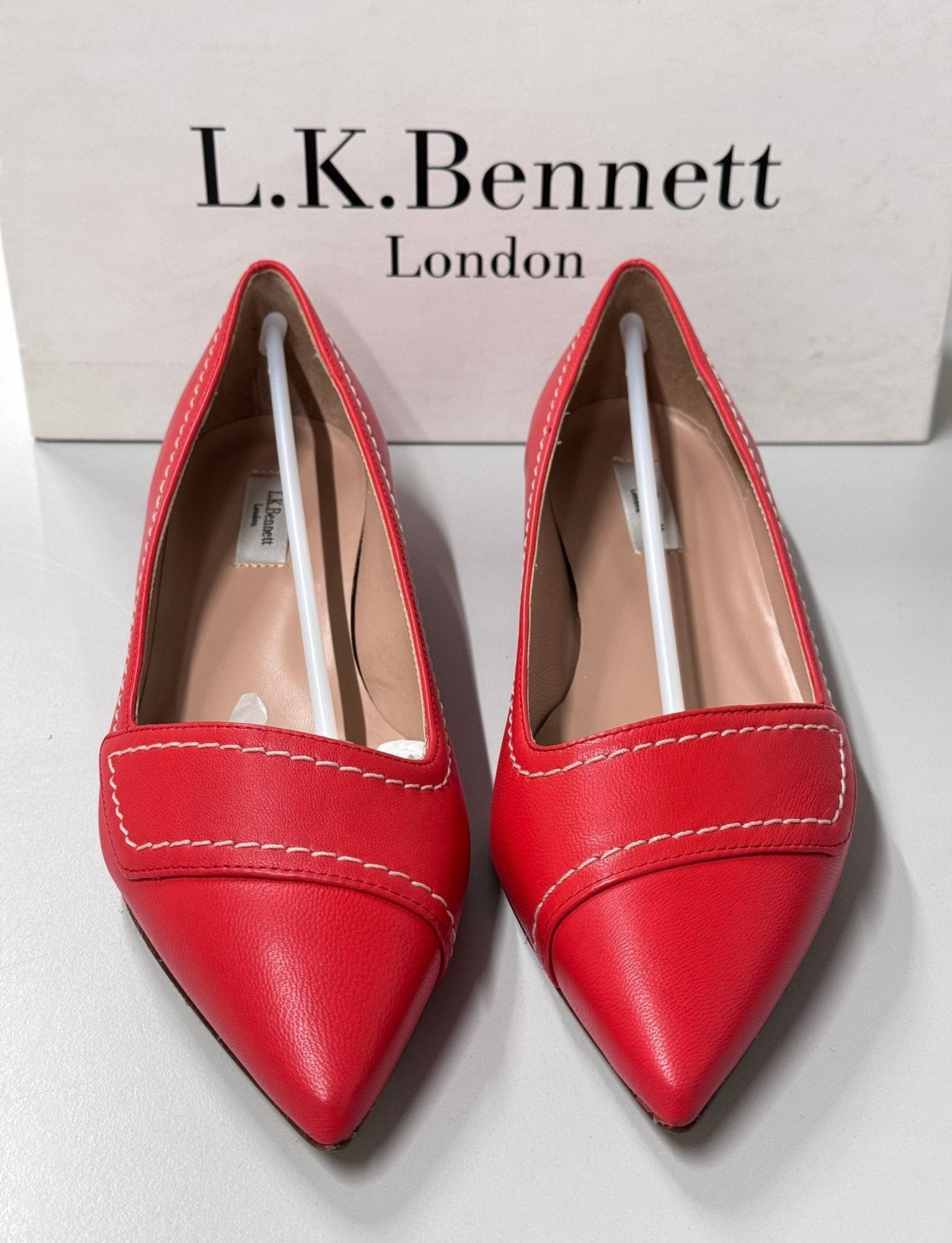 LK Bennett Polly Leather Contrast Stitch Flats schoen hak 37, Schoenen met lage hakken, Nieuw, Ophalen of Verzenden, H