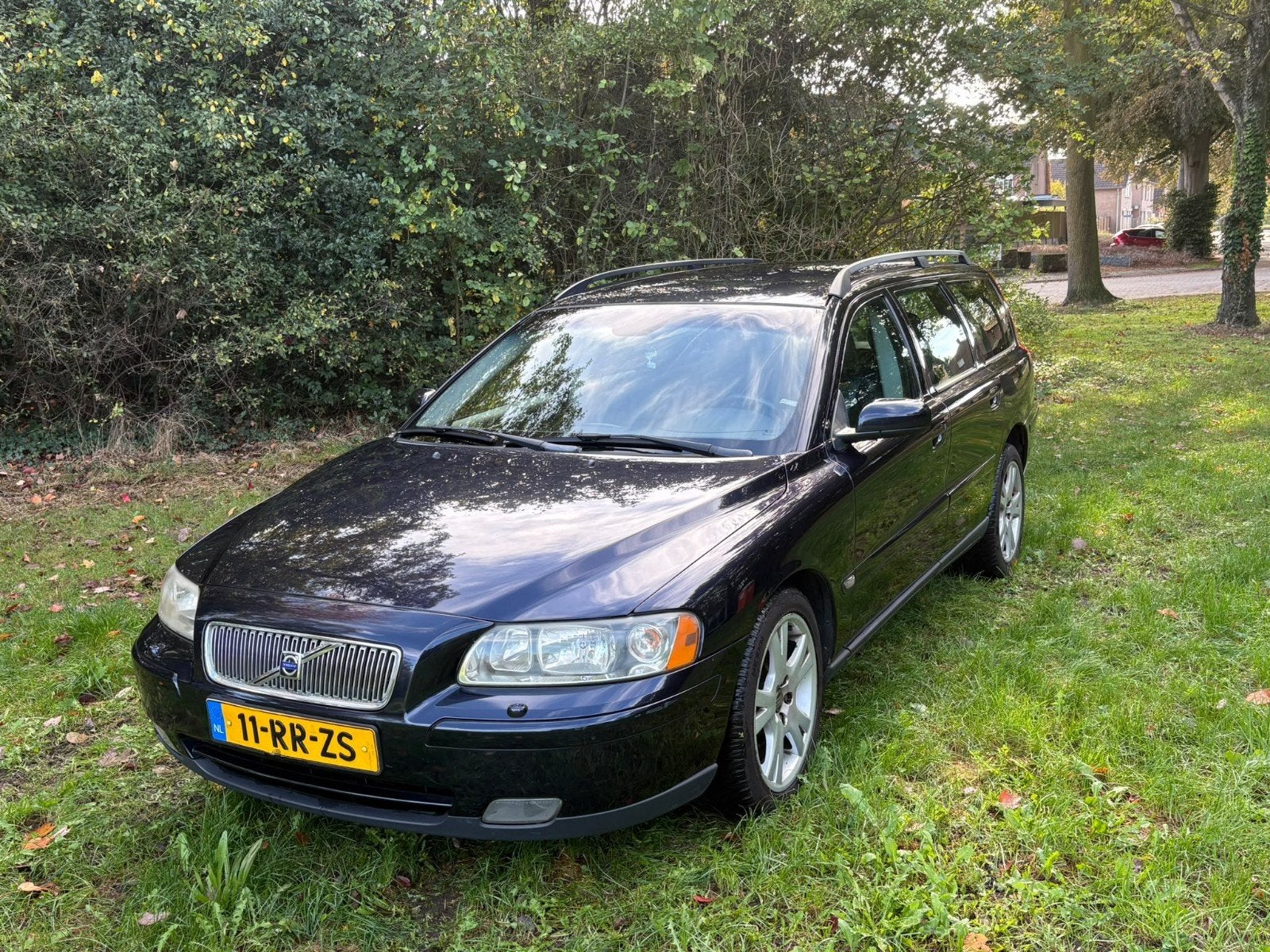 Volvo V70 2.4 170PK AUT 2005 Blauw, 1800 kg, Zwart, Blauw, 1498 kg
